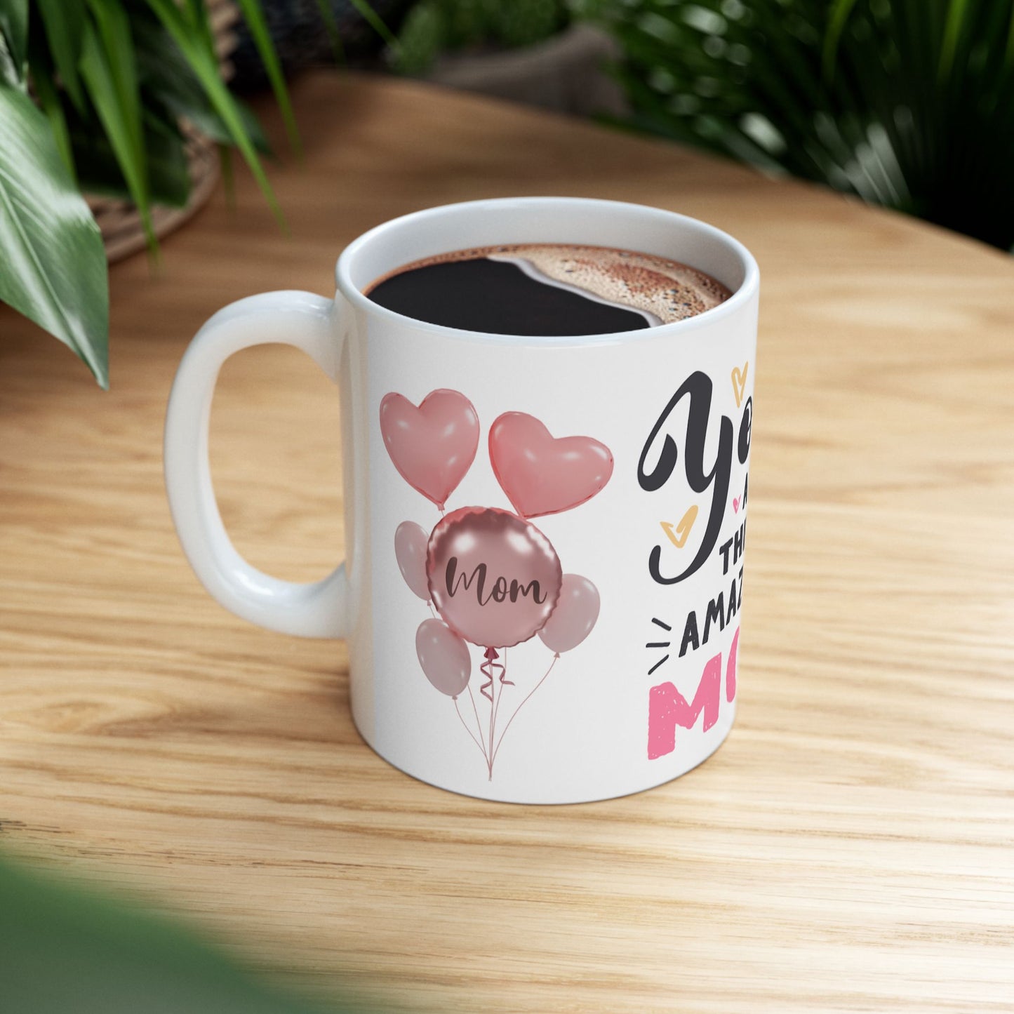 Amazing Mom Ceramic Mug - Heartwarming Gift for Mother's Day & Special Occasions